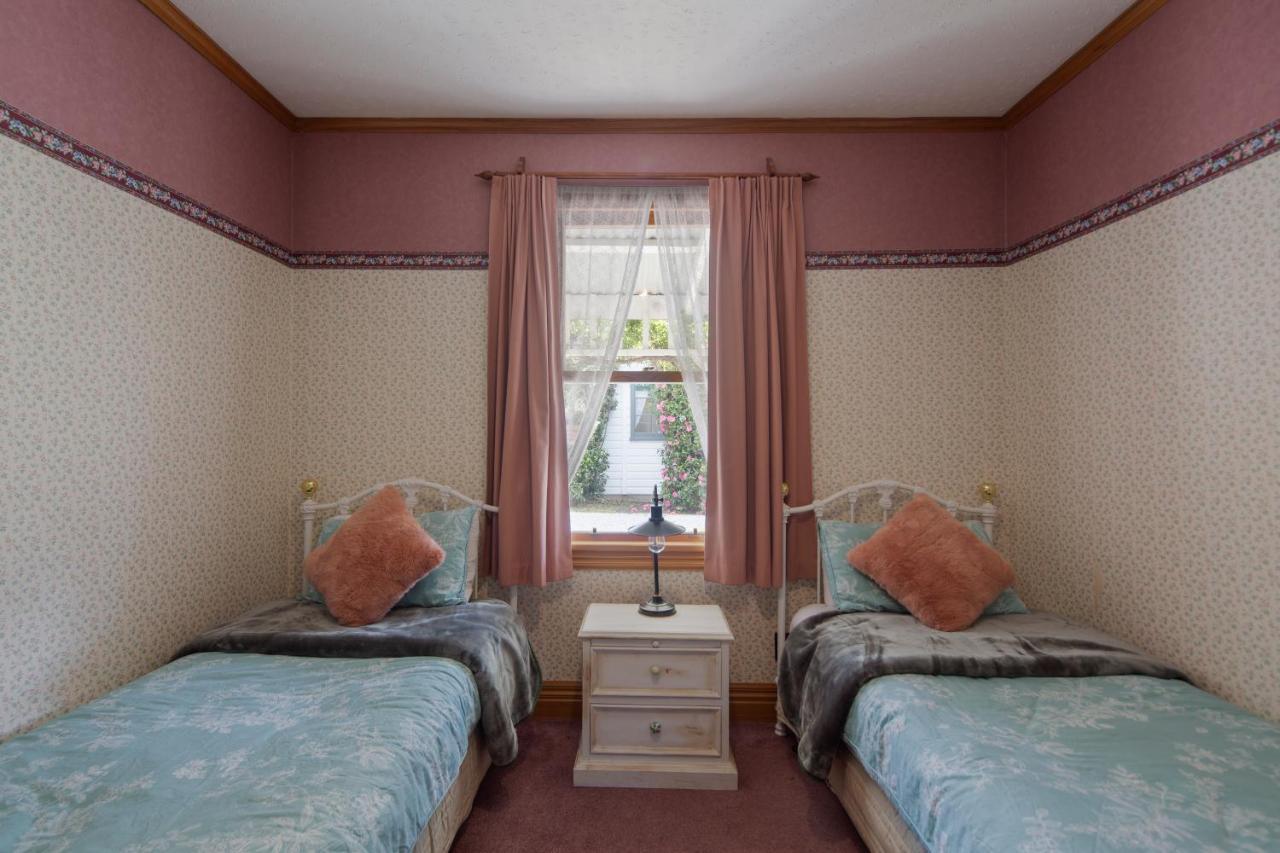 Settlers Cottage Motel Эрроутаун Экстерьер фото